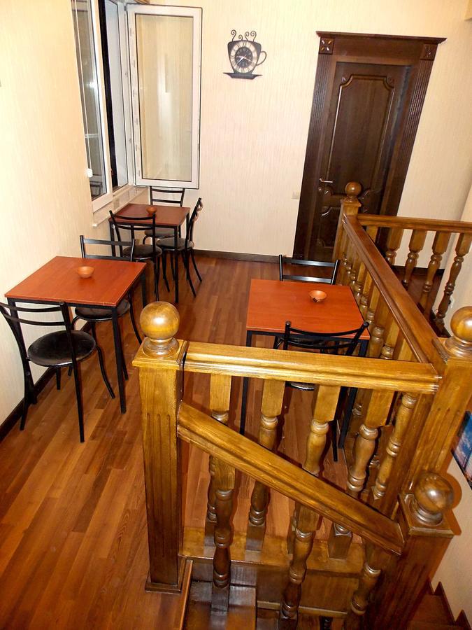 Cleopatra Palace Hostel Tbilissi Extérieur photo