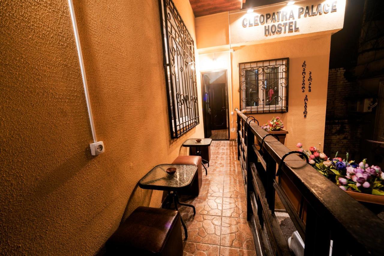 Cleopatra Palace Hostel Tbilissi Extérieur photo