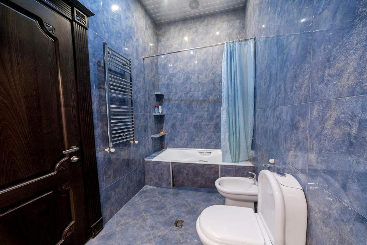 Cleopatra Palace Hostel Tbilissi Extérieur photo